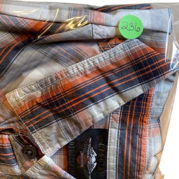 Harley Davidson Short Sleeve Button down Harley Oil Shirt Men’s Size XL - Picture 11 of 11